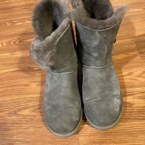 UGG Bailey Button Women’s Boots, Grey, Size 8